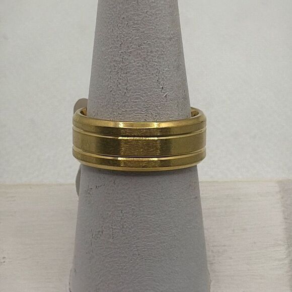 Brand New!! Size 14 Titanium plated beveled edge band, ring - Picture 1 of 4